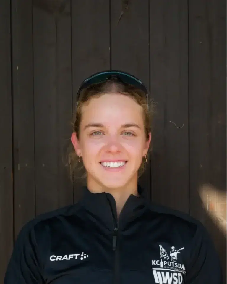 Maike Jakob vom Kanu Club Potsdam, Porträt bei der WM-Vorbereitung in München 2026
