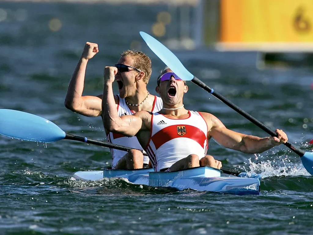 Ronald Rauhe und Tim Wieskötter im Zweier-Kajak, Olympiasieger 2004 in Athen