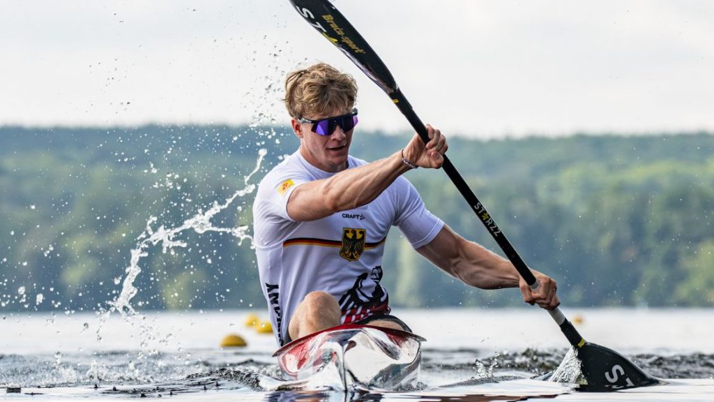 Jacob Schopf im K1 in voller Renn-Aktion